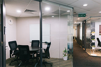 areta-fitted-offices-meeting-room-330px